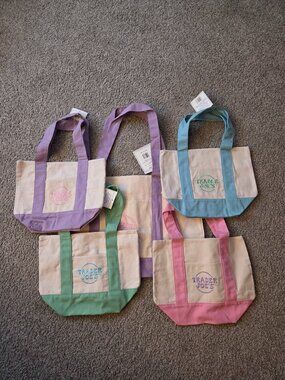 5 nwt Trader Joe's pastel canvas bags, large and mini full set